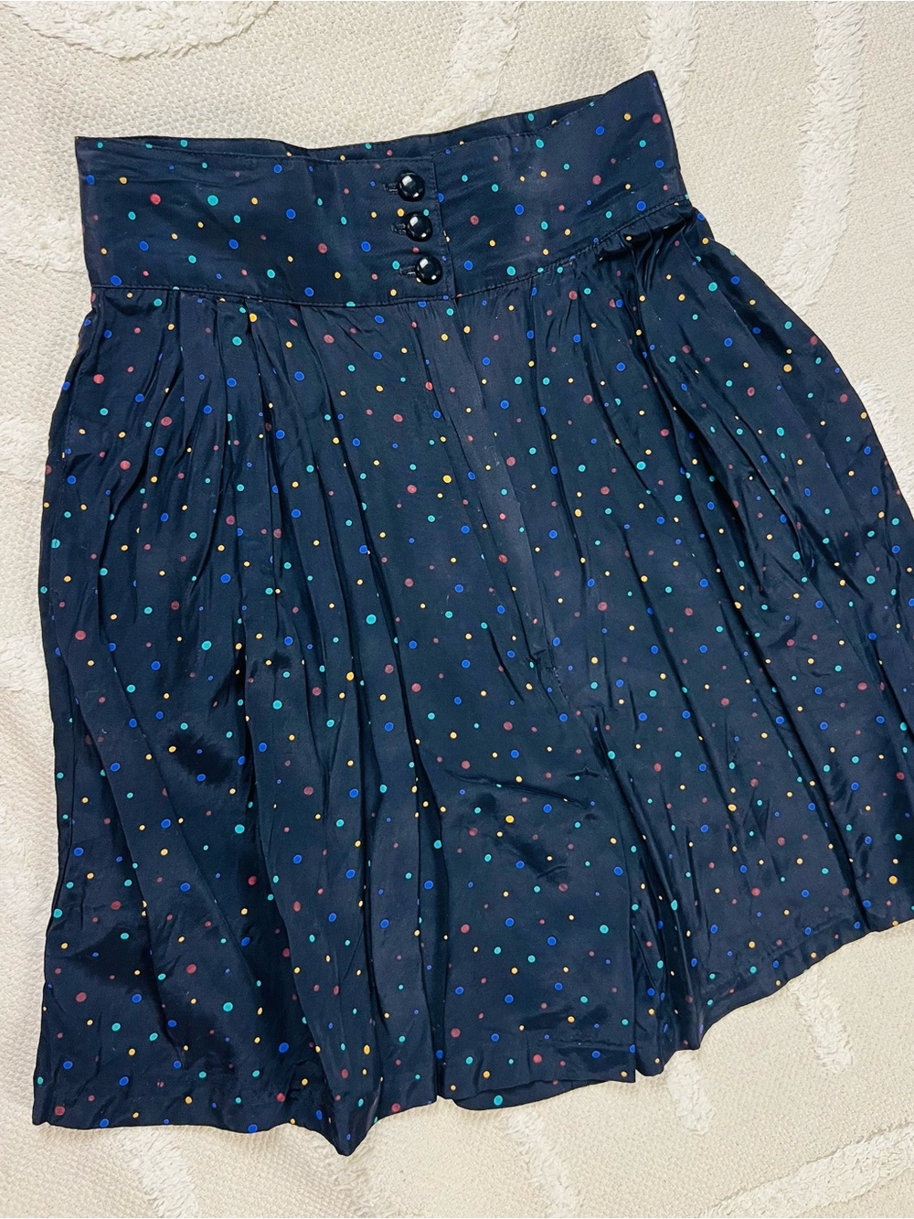 Vintage 80s High-Waisted Black Mulit-Color Polka Dot Culottes– Retro Shorts XS